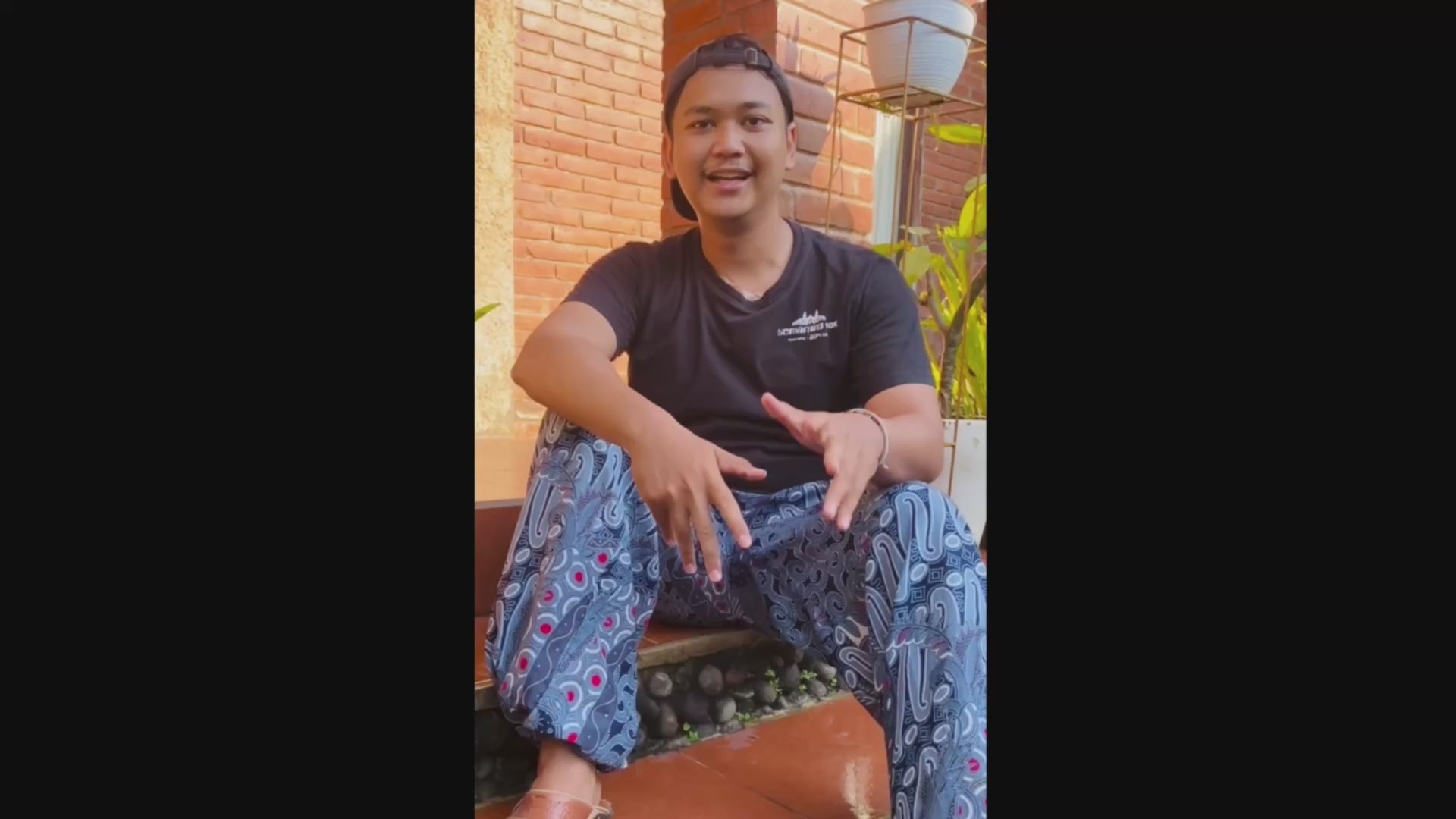 Load video: 
